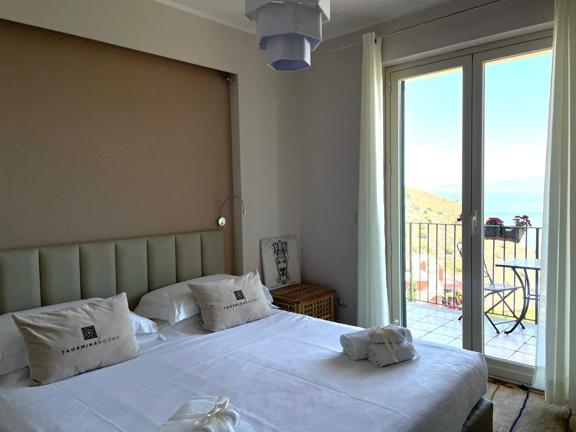 Villa Da Vinci Luxury Panoramic Apartments - Taormina Rooms Collection Exterior photo