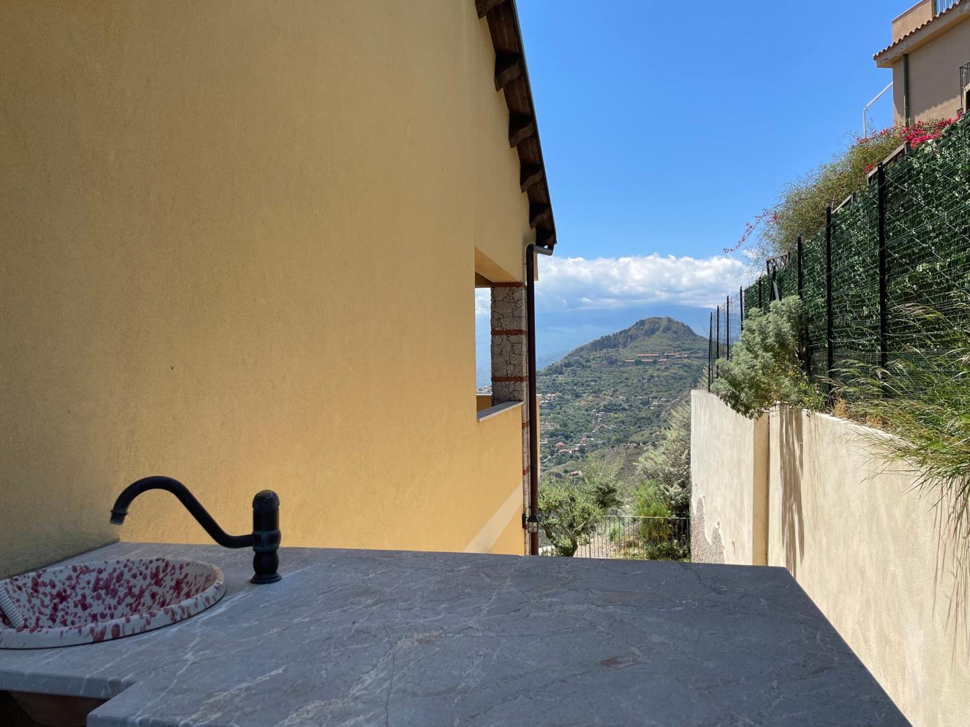 Villa Da Vinci Luxury Panoramic Apartments - Taormina Rooms Collection Exterior photo