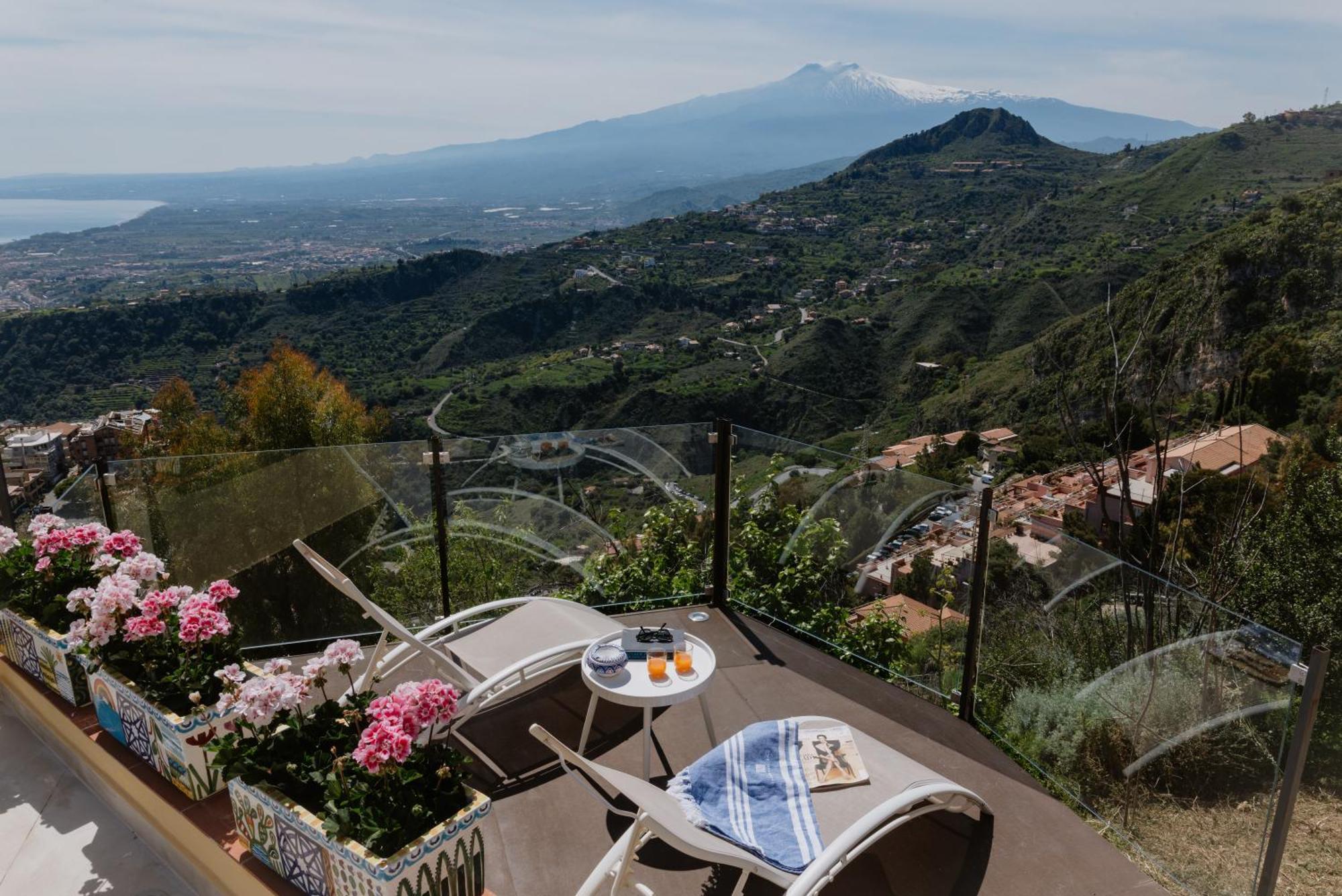 Villa Da Vinci Luxury Panoramic Apartments - Taormina Rooms Collection Exterior photo