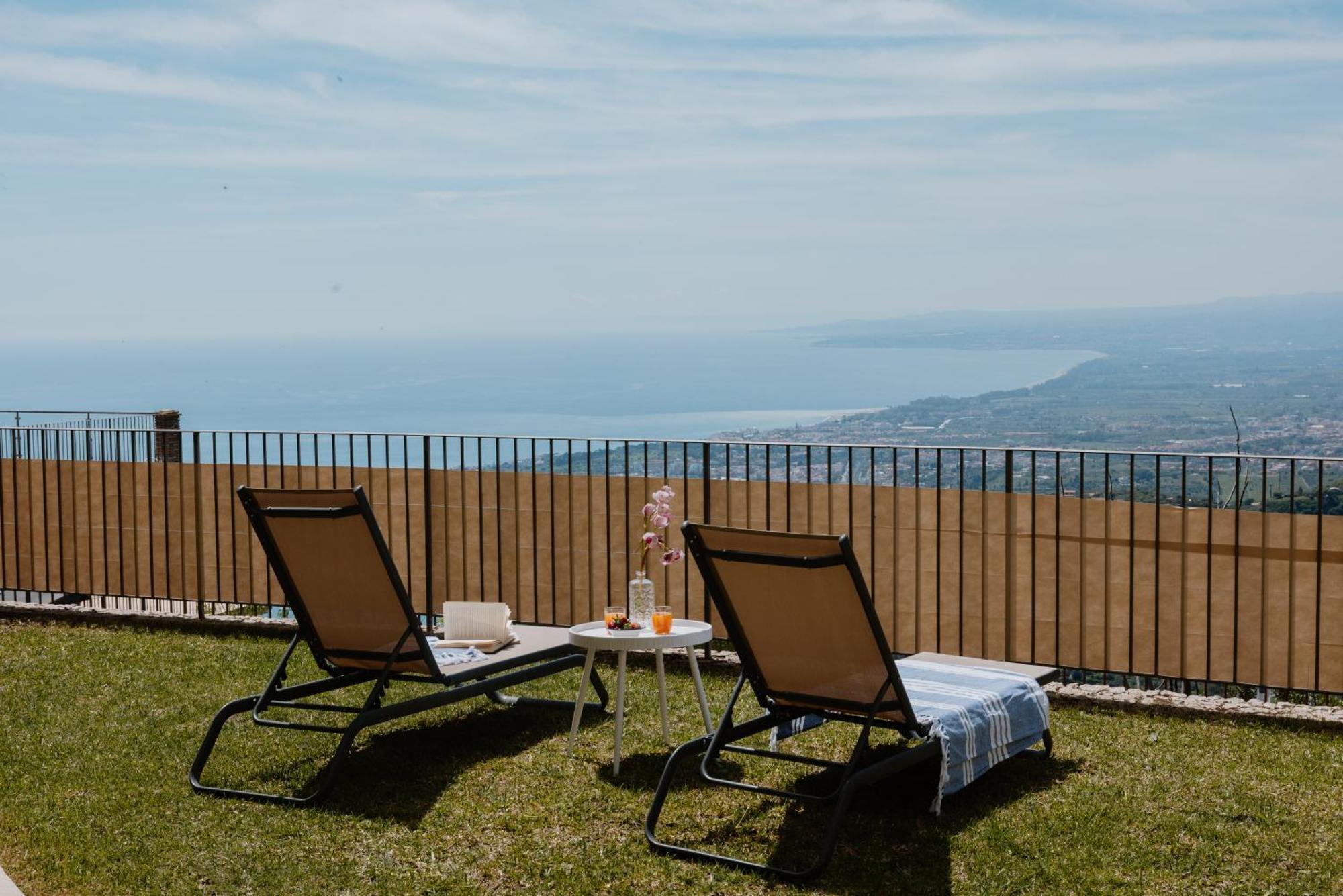 Villa Da Vinci Luxury Panoramic Apartments - Taormina Rooms Collection Exterior photo